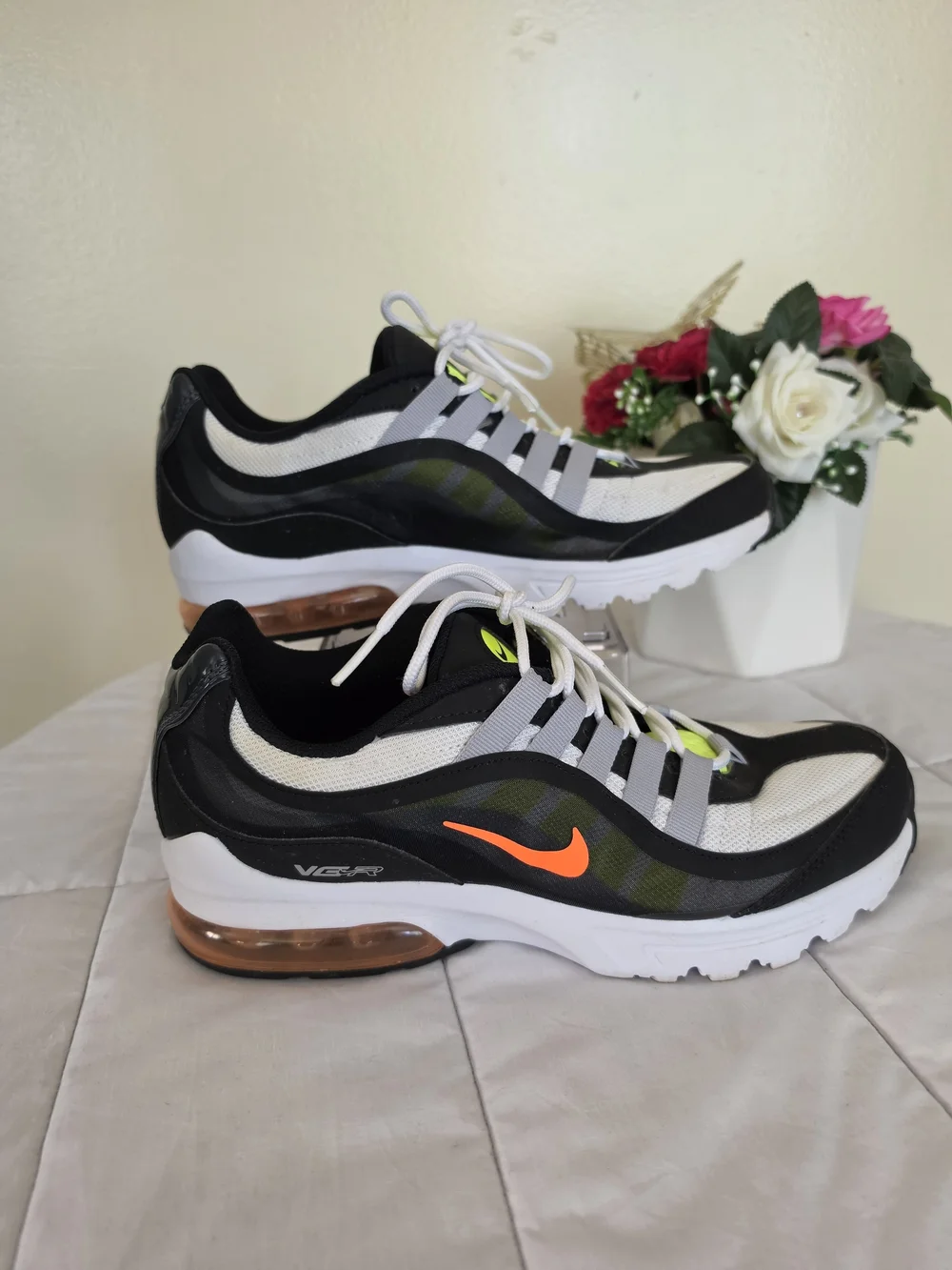 Nike Air Max VG-R White/Black Run Race CrossFit Shoes Women Size 8